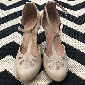 Cream T-bar Mary Jane vintage style heels